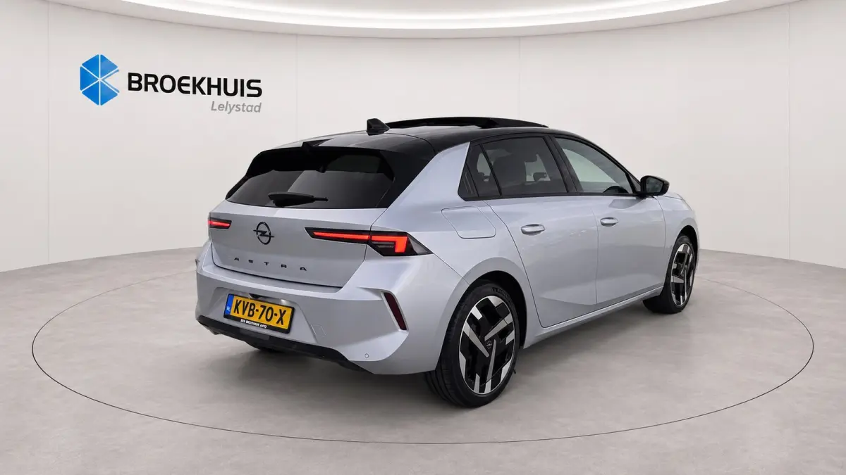 Astra-e Ultimate - | Achteruitrijcamera 180° | Adaptive Cruise control | Apple CarPlay en Android Auto ondersteuning
