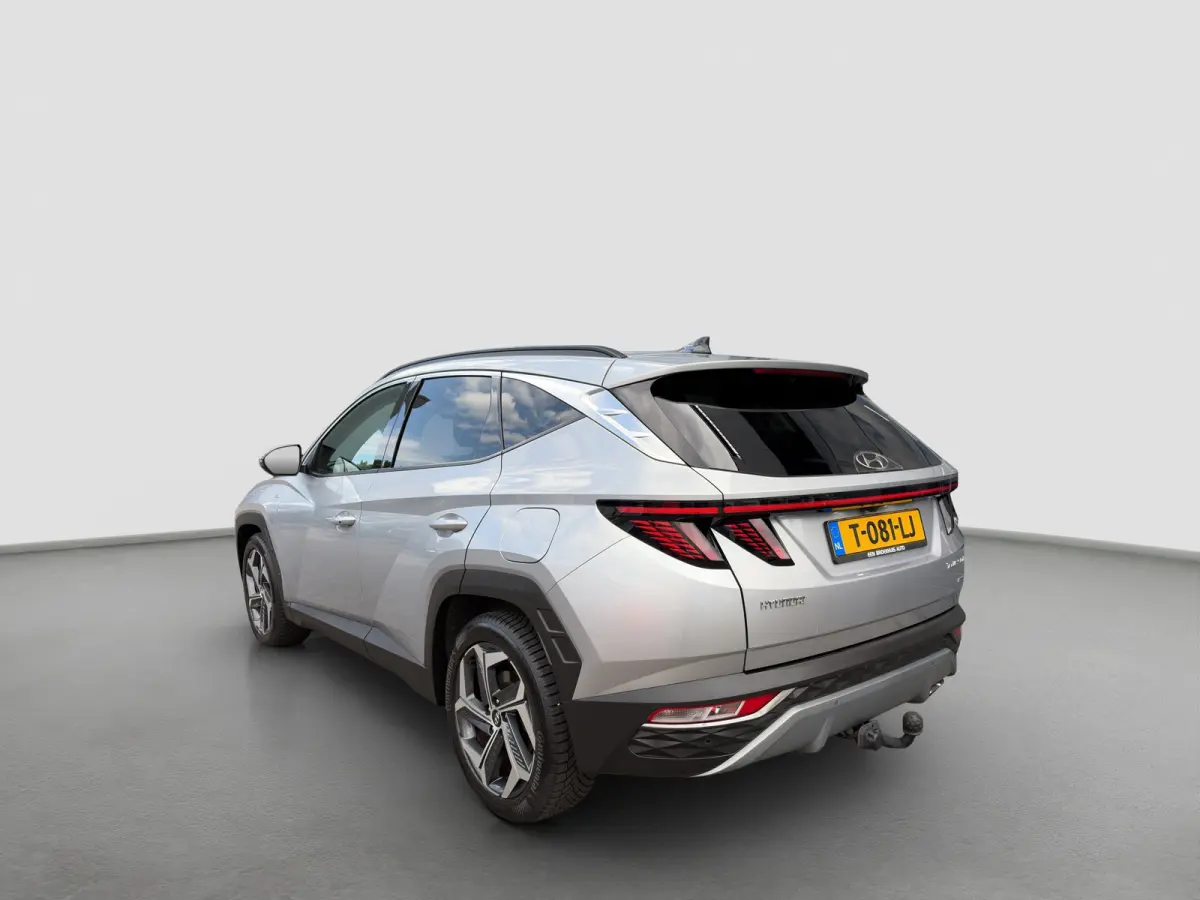 1.6 T-GDI 180pk Automaat MHEV 4WD Premium | Carplay | Camera | Adaptive Cruise | Leder | 19-inch velgen | Handsfree achterklep | Stoelverwaming/ventilatie | Trekhaak | Premium Audio | DAB | 