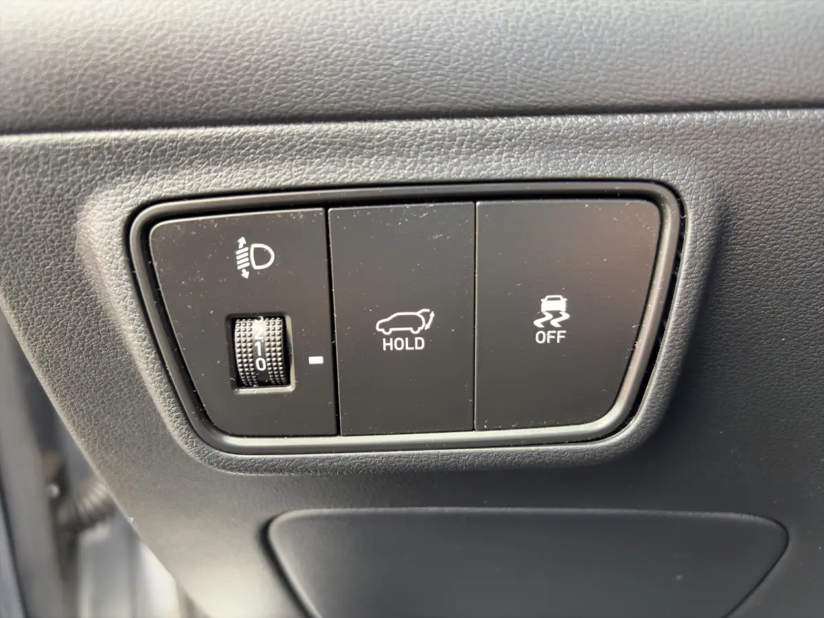 1.6 T-GDI 180pk Automaat MHEV 4WD Premium | Carplay | Camera | Adaptive Cruise | Leder | 19-inch velgen | Handsfree achterklep | Stoelverwaming/ventilatie | Trekhaak | Premium Audio | DAB | 