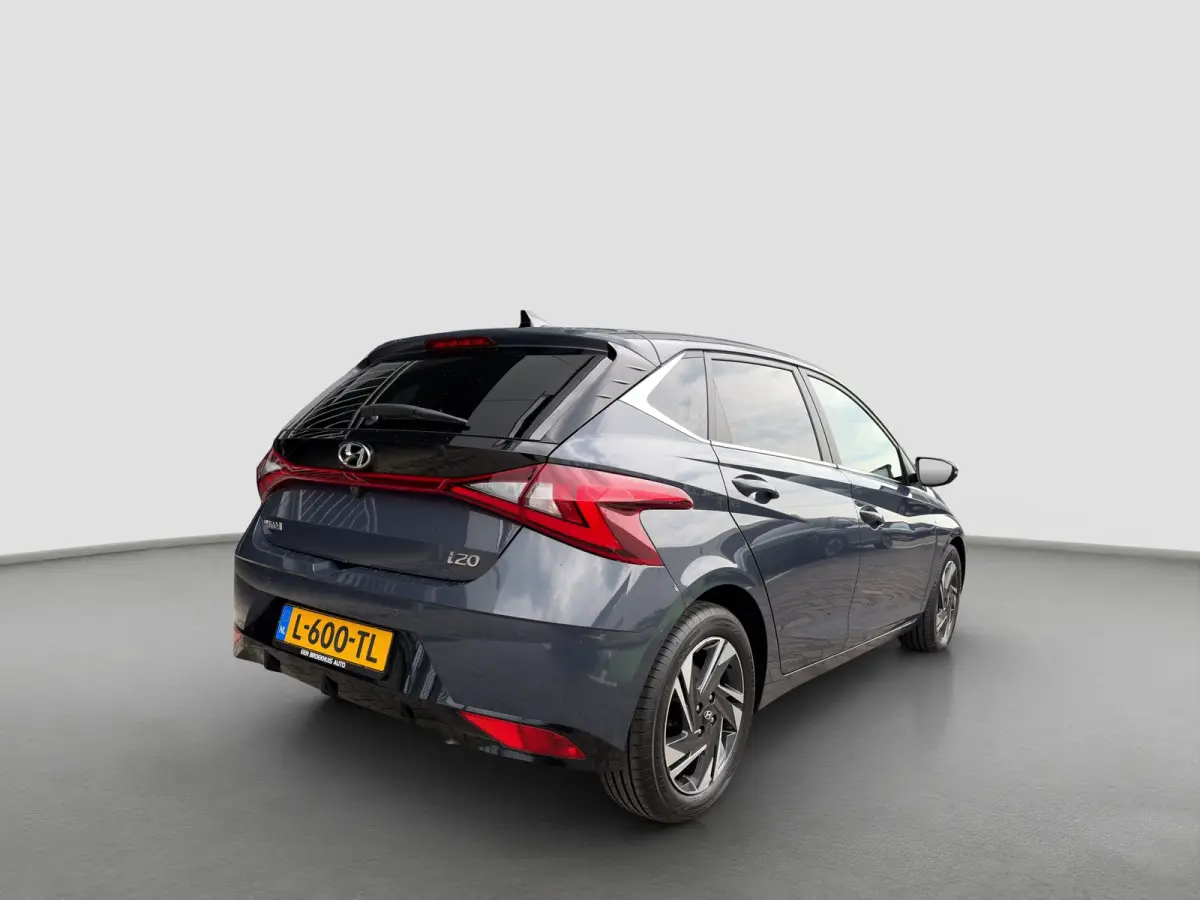 1.0 T-GDI 100pk Premium | Carplay | Climate control | Cruise control | Stoel/stuurverwarming | Camera | Parkeersensoren | DAB | Premium Audio | Lichtmetalen velgen | Navigatie