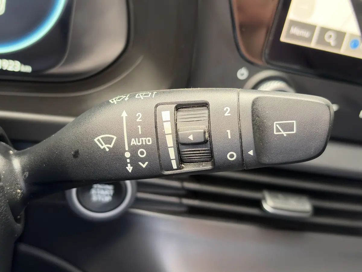 1.0 T-GDI 100pk Premium | Carplay | Climate control | Cruise control | Stoel/stuurverwarming | Camera | Parkeersensoren | DAB | Premium Audio | Lichtmetalen velgen | Navigatie