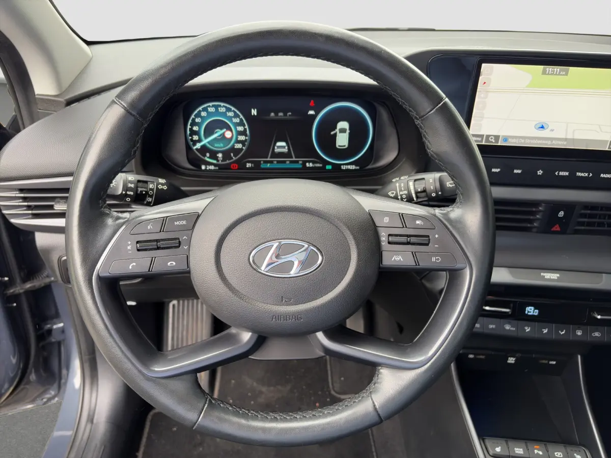 1.0 T-GDI 100pk Premium | Carplay | Climate control | Cruise control | Stoel/stuurverwarming | Camera | Parkeersensoren | DAB | Premium Audio | Lichtmetalen velgen | Navigatie