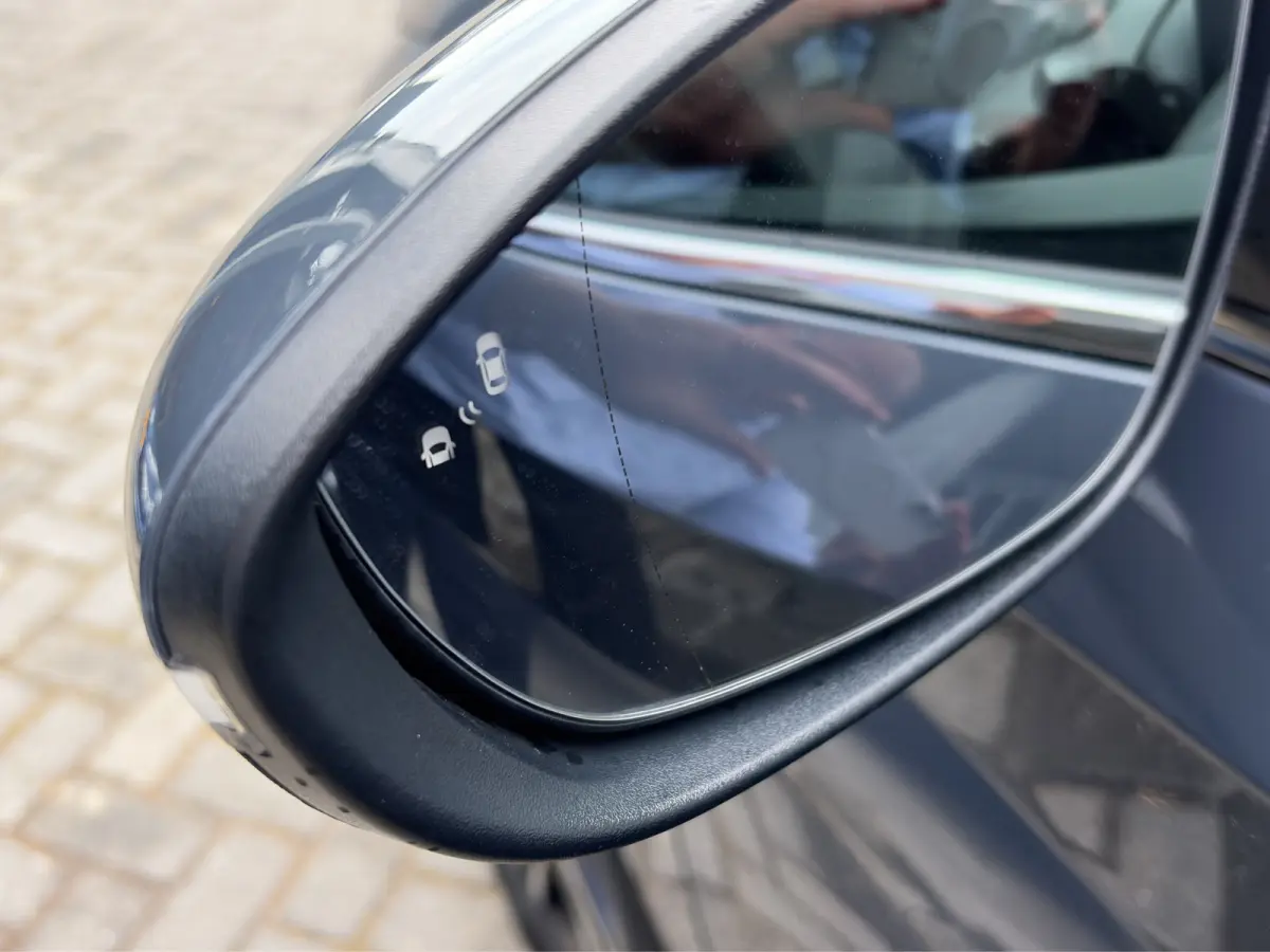1.0 T-GDI 100pk Premium | Carplay | Climate control | Cruise control | Stoel/stuurverwarming | Camera | Parkeersensoren | DAB | Premium Audio | Lichtmetalen velgen | Navigatie