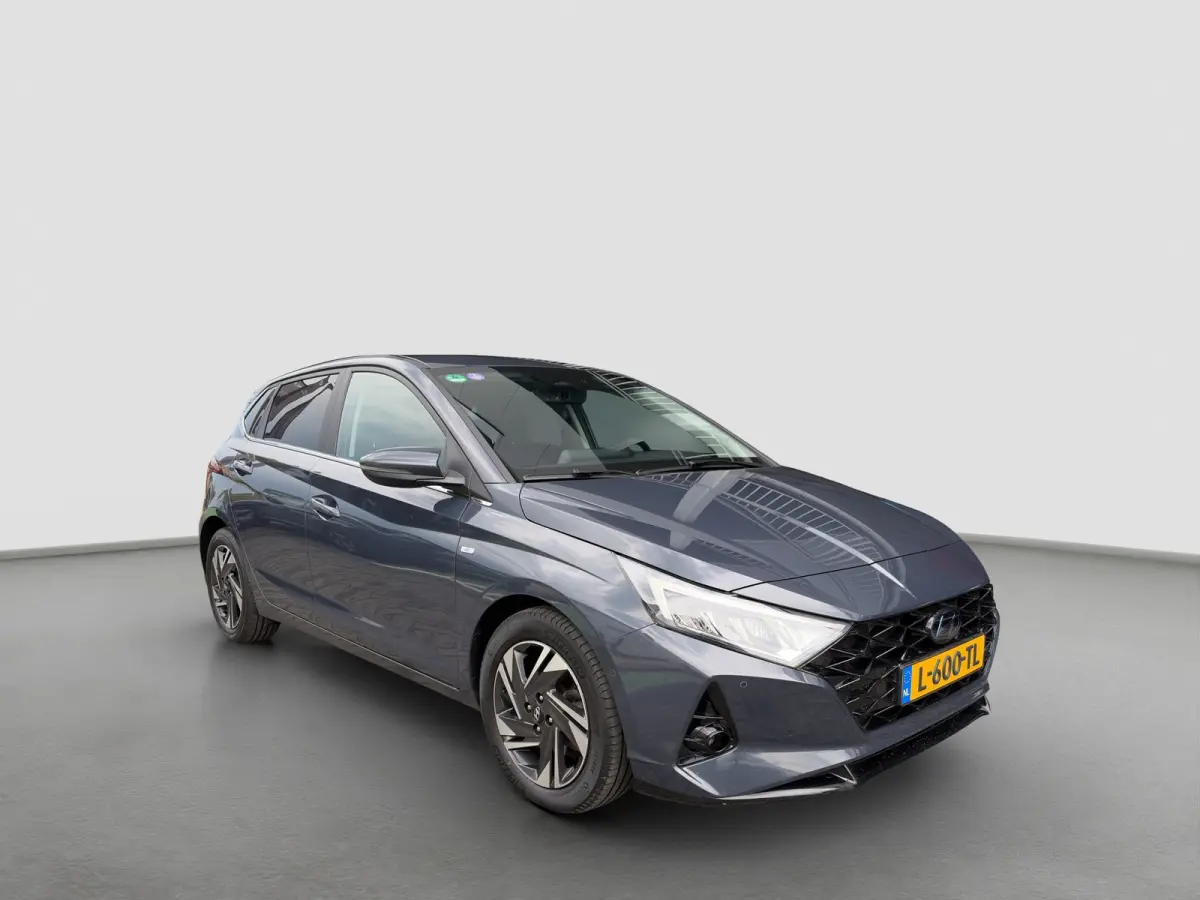 1.0 T-GDI 100pk Premium | Carplay | Climate control | Cruise control | Stoel/stuurverwarming | Camera | Parkeersensoren | DAB | Premium Audio | Lichtmetalen velgen | Navigatie