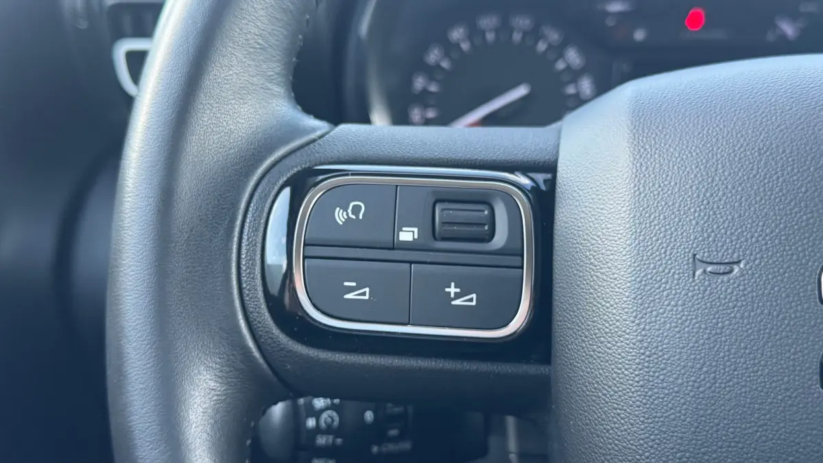 1.2 PURETECH 130PK FEEL PACK AUTOMAAT / NAVI / CLIMA / LED / PDC / BLUETOOTH / CRUISECONTROL  !!