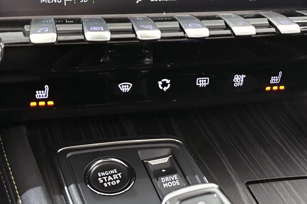 1.6 HYbrid Peugeot Sport Engineered Pano 360 FOCAL Stoelverwarming Memory Keyless PSE