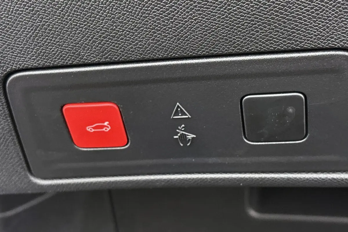 1.6 HYbrid Peugeot Sport Engineered Pano 360 FOCAL Stoelverwarming Memory Keyless PSE