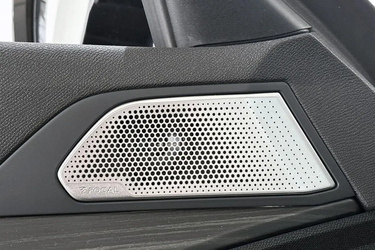 1.6 HYbrid Peugeot Sport Engineered Pano 360 FOCAL Stoelverwarming Memory Keyless PSE