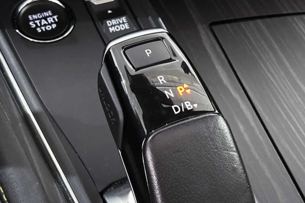 1.6 HYbrid Peugeot Sport Engineered Pano 360 FOCAL Stoelverwarming Memory Keyless PSE