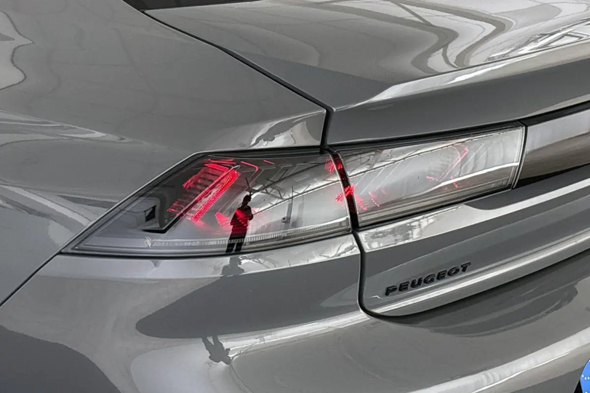 1.6 HYbrid Peugeot Sport Engineered Pano 360 FOCAL Stoelverwarming Memory Keyless PSE