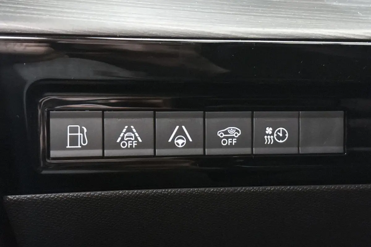 1.6 HYbrid Peugeot Sport Engineered Pano 360 FOCAL Stoelverwarming Memory Keyless PSE