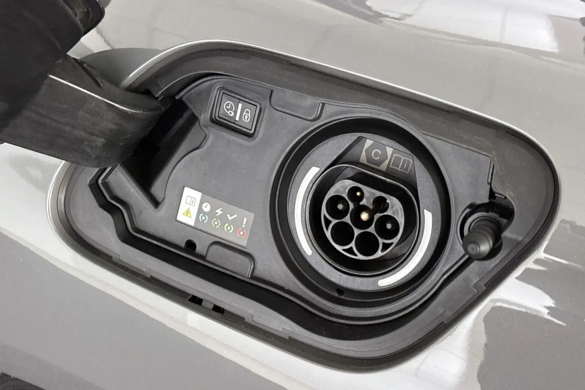 1.6 HYbrid Peugeot Sport Engineered Pano 360 FOCAL Stoelverwarming Memory Keyless PSE