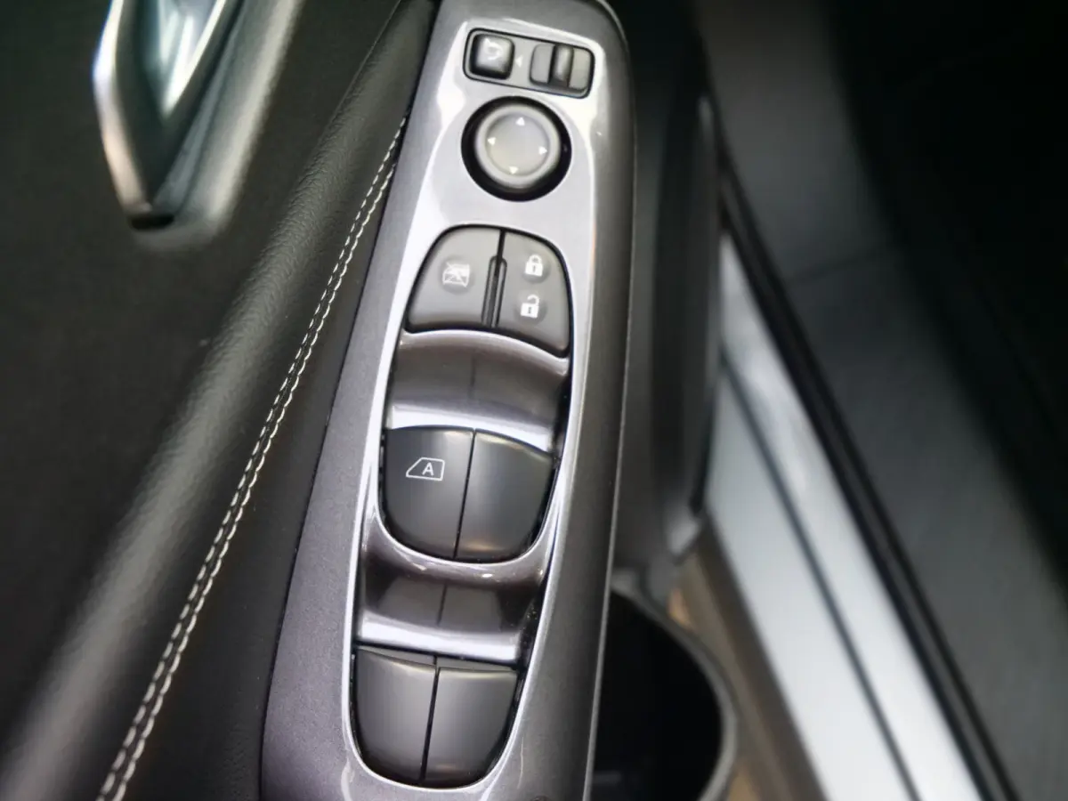 1.0 DIG-T N-Design 115 Pk Automaat Navi / DAB / Apple Carplay / Camera