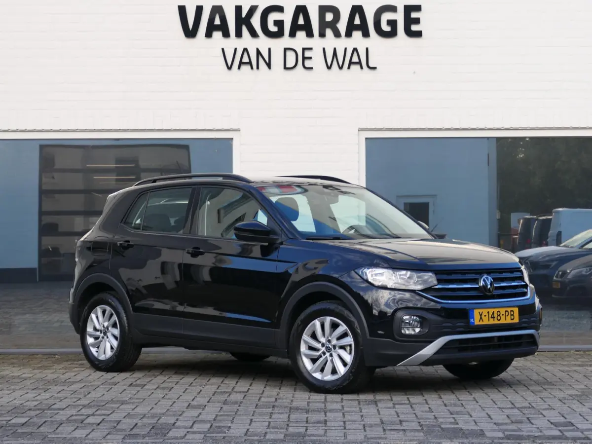 1.0 TSI Life | Apple-/Android Carplay | Adaptive cruise control | Lichtmetalen velgen | DAB | Dealer onderhouden | Multifunctioneel stuurwiel