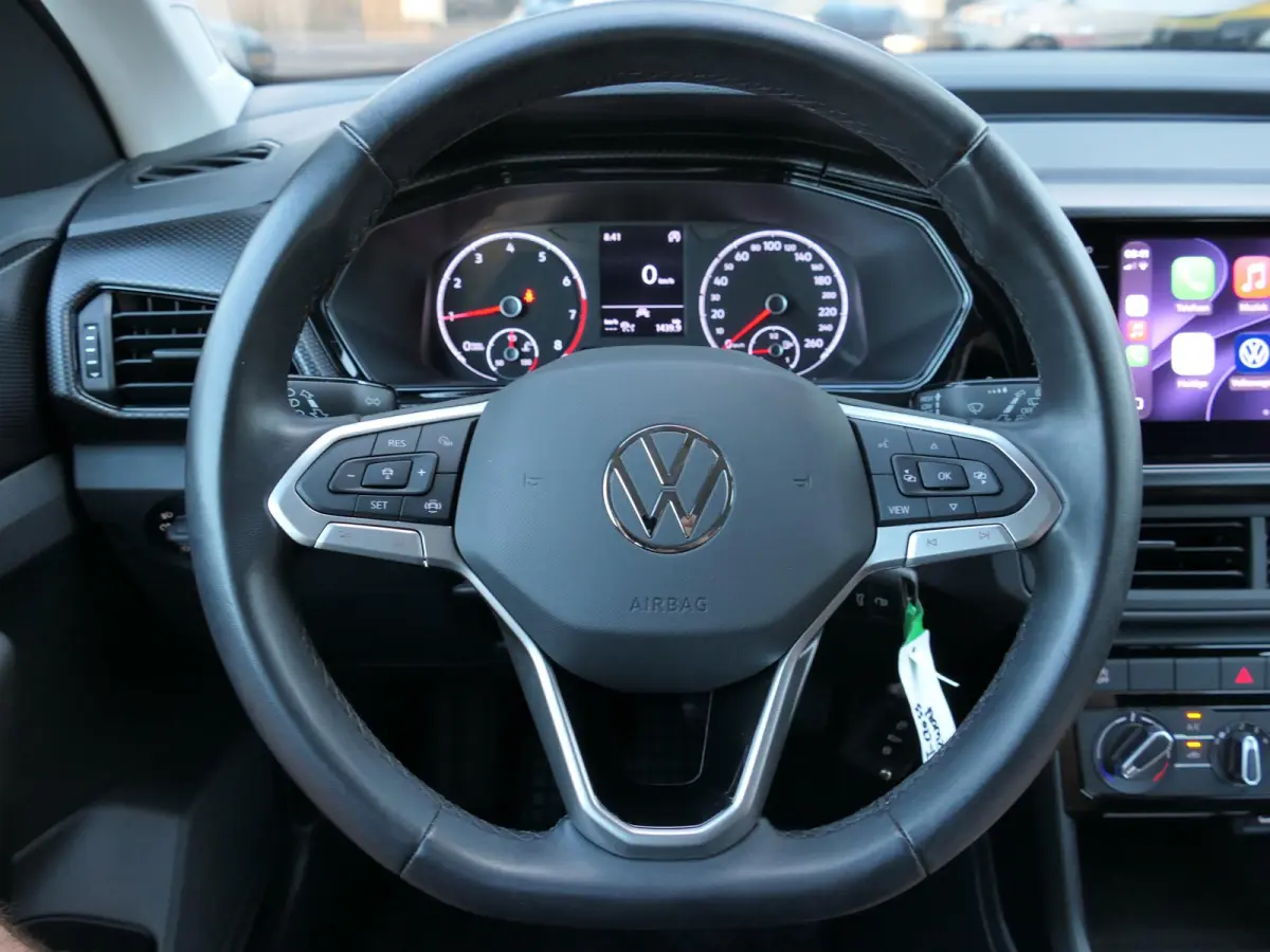 1.0 TSI Life | Apple-/Android Carplay | Adaptive cruise control | Lichtmetalen velgen | DAB | Dealer onderhouden | Multifunctioneel stuurwiel