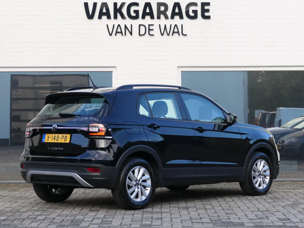 1.0 TSI Life | Apple-/Android Carplay | Adaptive cruise control | Lichtmetalen velgen | DAB | Dealer onderhouden | Multifunctioneel stuurwiel