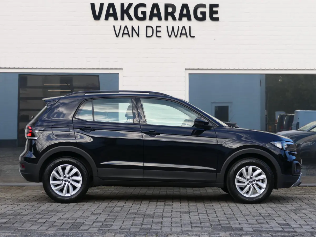 1.0 TSI Life | Apple-/Android Carplay | Adaptive cruise control | Lichtmetalen velgen | DAB | Dealer onderhouden | Multifunctioneel stuurwiel