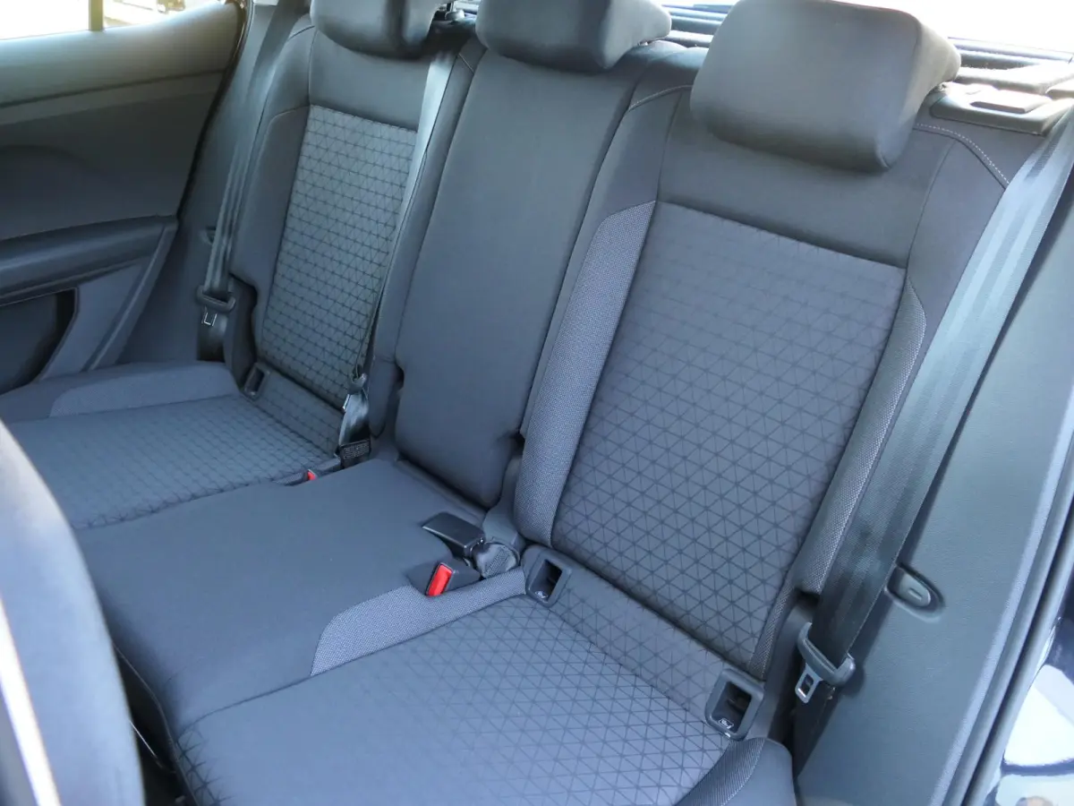 1.0 TSI Life | Apple-/Android Carplay | Adaptive cruise control | Lichtmetalen velgen | DAB | Dealer onderhouden | Multifunctioneel stuurwiel