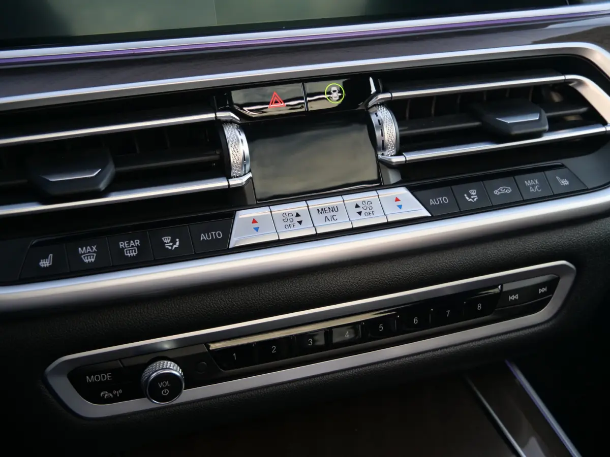 xDrive45e High Executive 394 Pk Automaat Navi / DAB / Apple Carplay / Leer / Trekhaak / Pano-dak