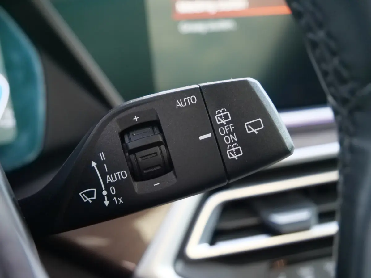 xDrive45e High Executive 394 Pk Automaat Navi / DAB / Apple Carplay / Leer / Trekhaak / Pano-dak