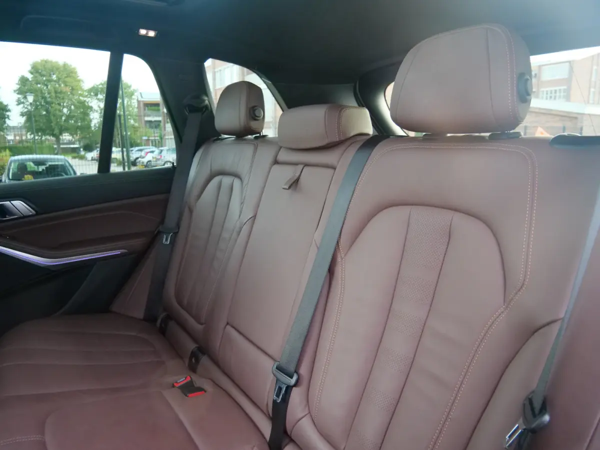 xDrive45e High Executive 394 Pk Automaat Navi / DAB / Apple Carplay / Leer / Trekhaak / Pano-dak