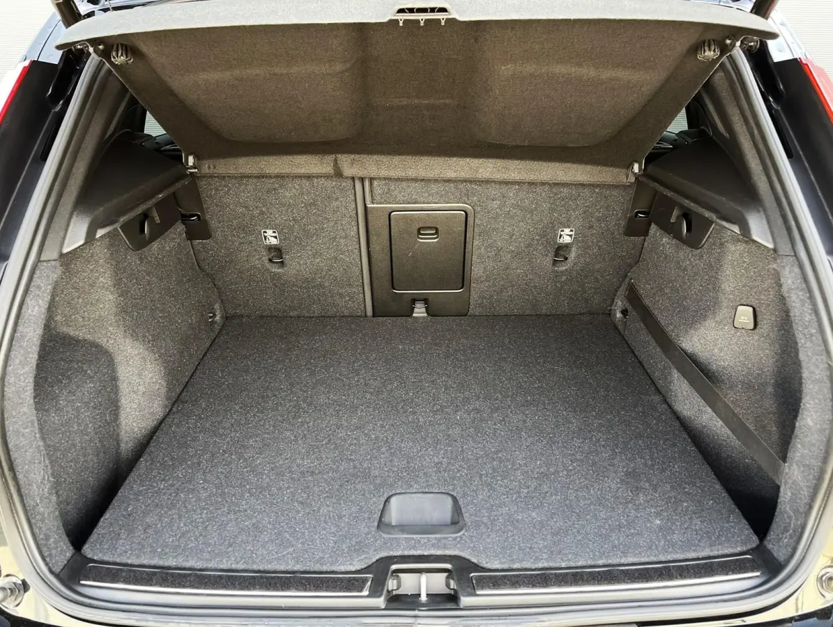 2.0 T4 190pk AUT R-Design | Harman Kardon | Navigatie | Trekhaak