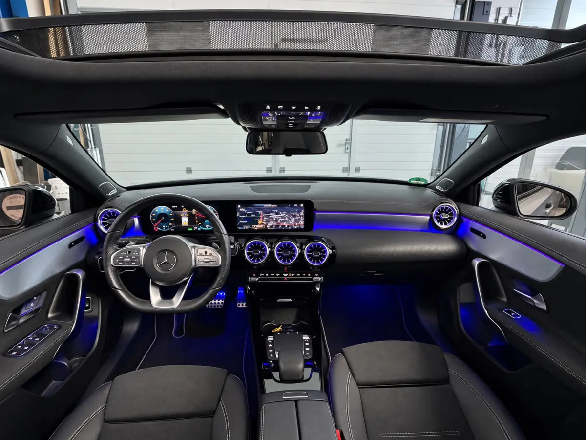 250 e AMG Limited|PANORAMADAK|Burmester|Black Edition|MAT GRIJS