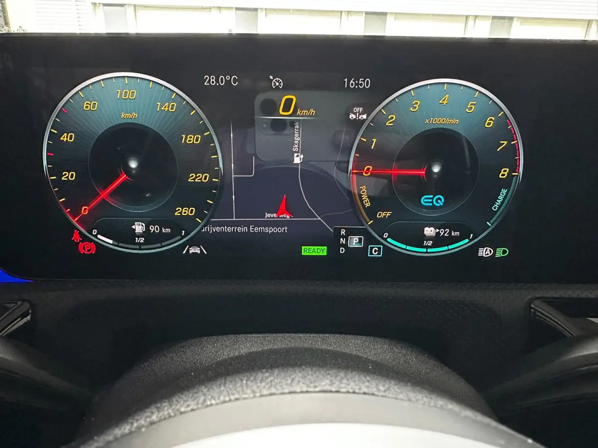 250 e AMG Limited|PANORAMADAK|Burmester|Black Edition|MAT GRIJS