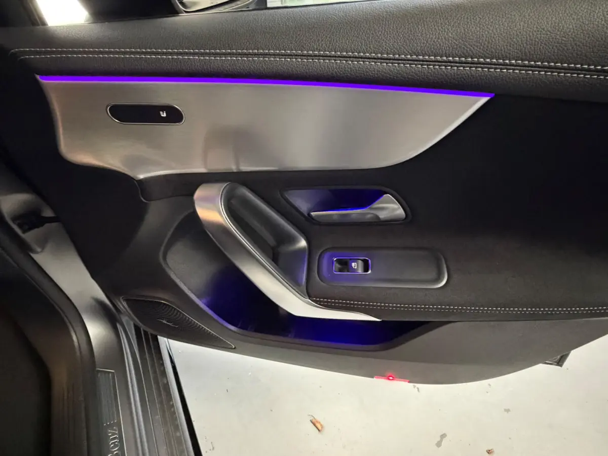 250 e AMG Limited|PANORAMADAK|Burmester|Black Edition|MAT GRIJS
