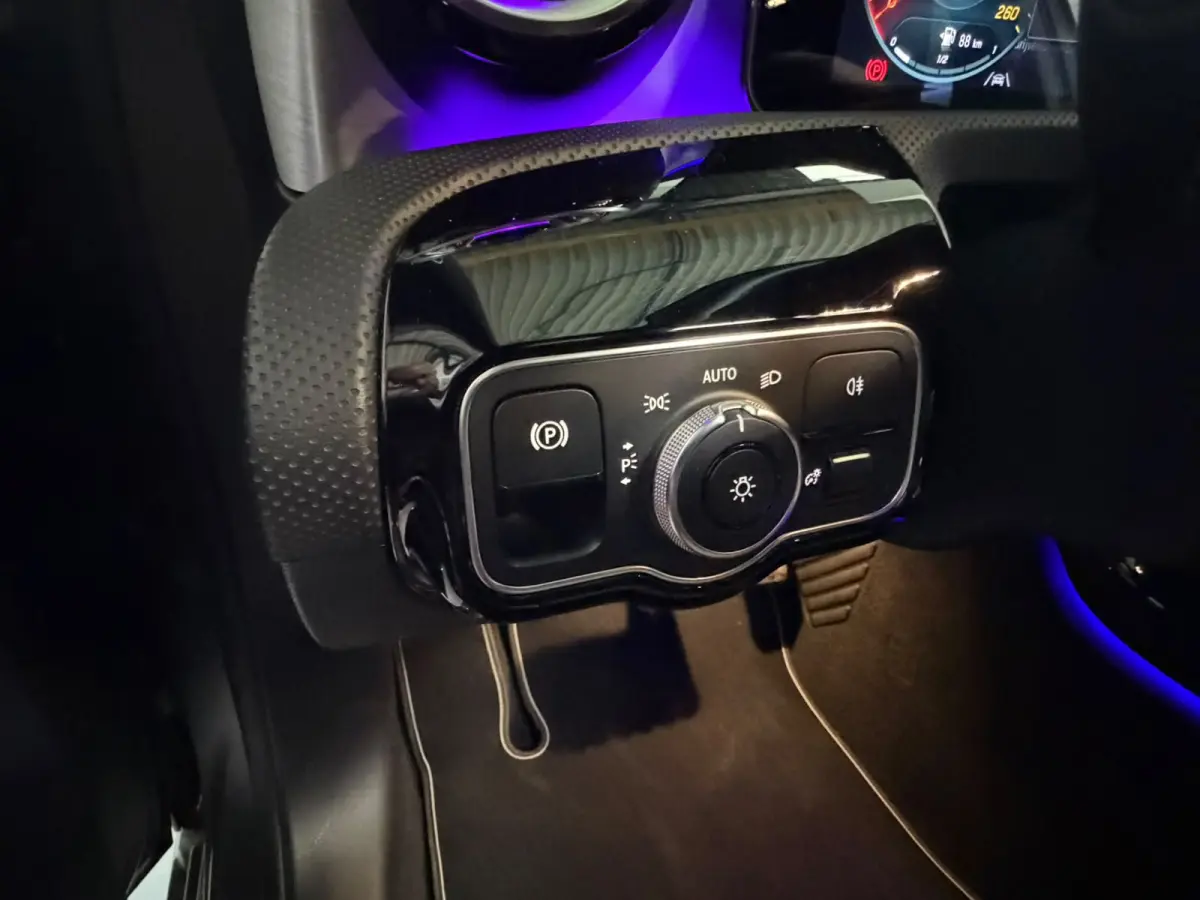 250 e AMG Limited|PANORAMADAK|Burmester|Black Edition|MAT GRIJS