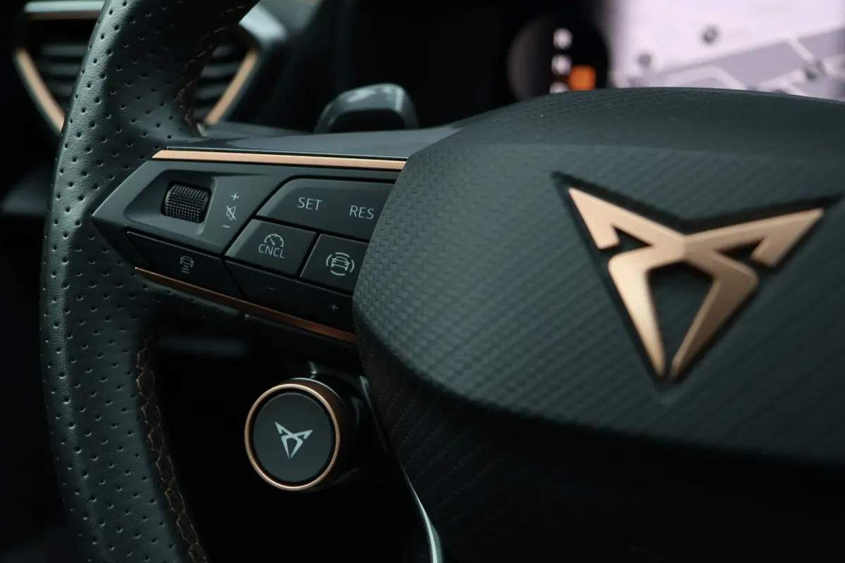 1.5 TSI E-tsi 19 Inch VZ Interrieur Sennheiser Blindspot Alcantara