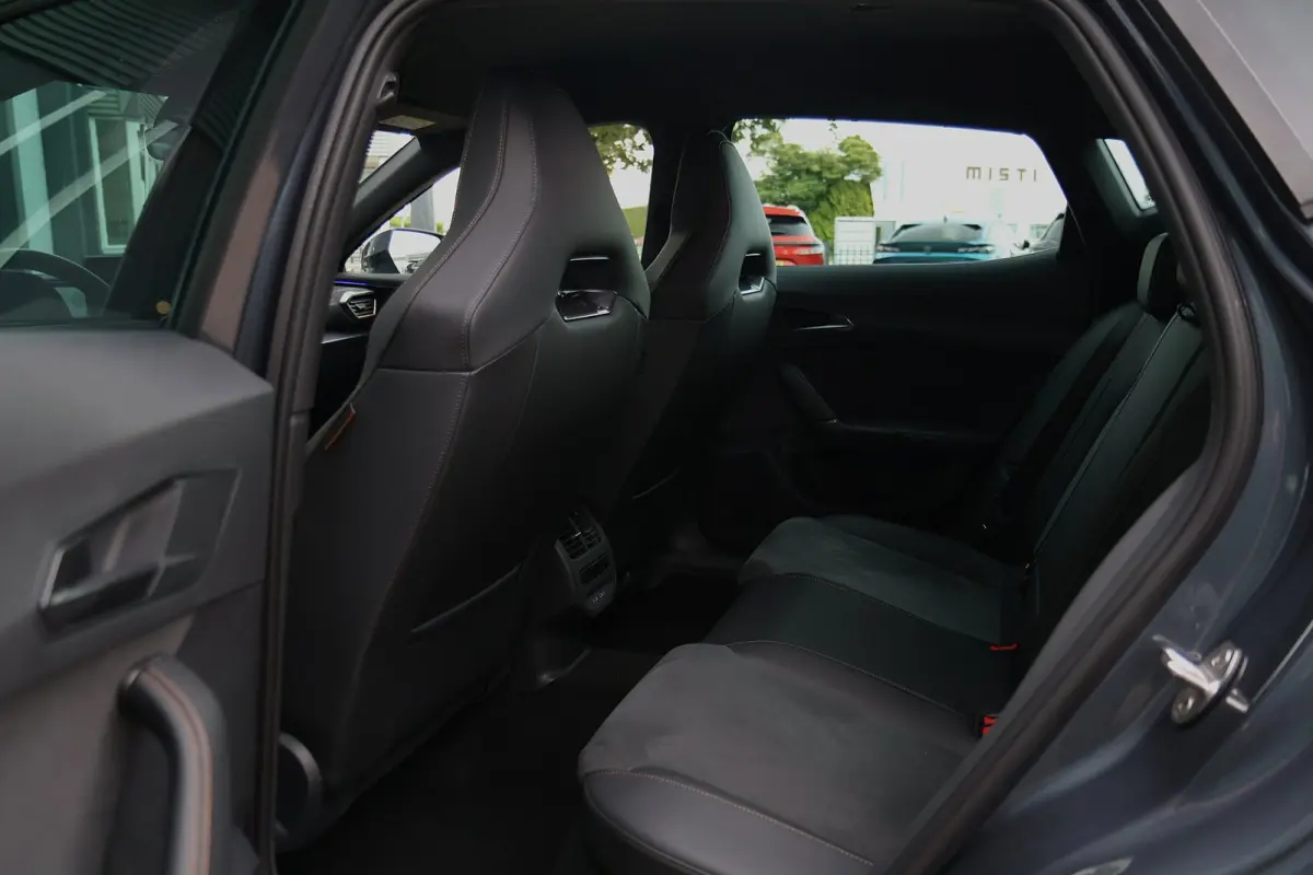 1.5 TSI E-tsi 19 Inch VZ Interrieur Sennheiser Blindspot Alcantara
