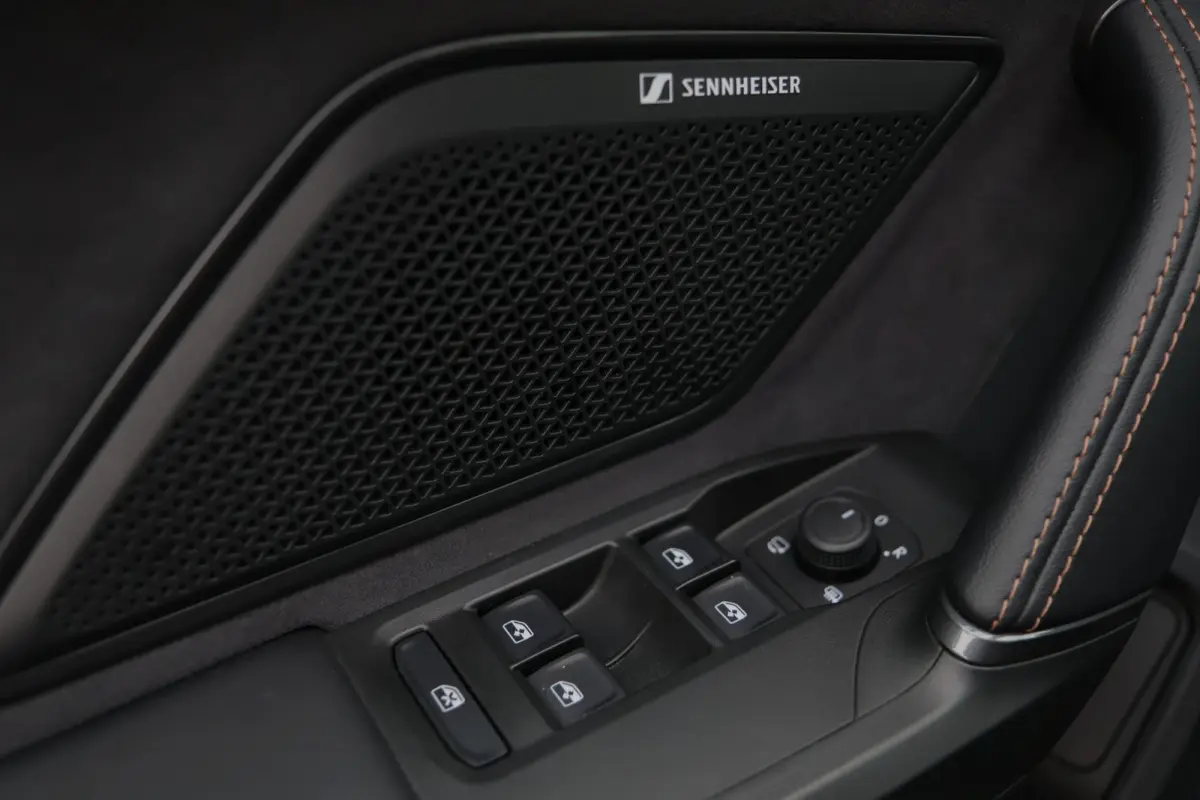 1.5 TSI E-tsi 19 Inch VZ Interrieur Sennheiser Blindspot Alcantara