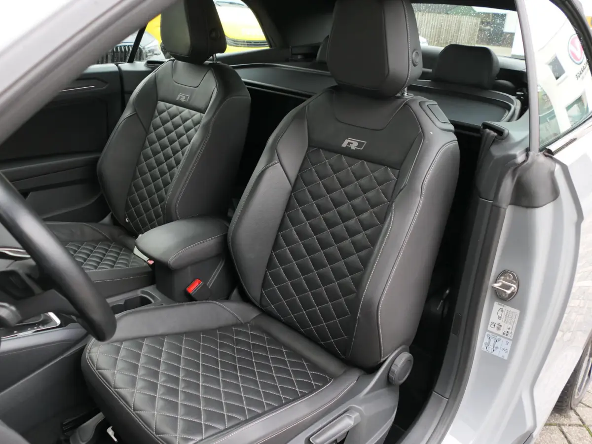 1.5 TSI R-Line | Ruit-leder | BEATS | Apple-/android Carplay | ACC | 19 inch velgen | Stuur-/stoelverwarming | Dodehoek detectie | Keyless | Achteruitrijcamera | Draadloze telefoonlader