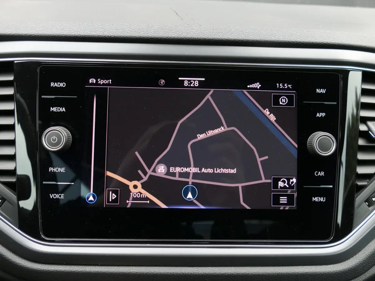 1.5 TSI R-Line | Ruit-leder | BEATS | Apple-/android Carplay | ACC | 19 inch velgen | Stuur-/stoelverwarming | Dodehoek detectie | Keyless | Achteruitrijcamera | Draadloze telefoonlader