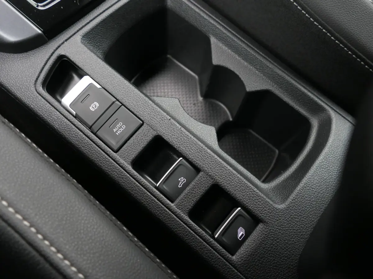 1.5 TSI R-Line | Ruit-leder | BEATS | Apple-/android Carplay | ACC | 19 inch velgen | Stuur-/stoelverwarming | Dodehoek detectie | Keyless | Achteruitrijcamera | Draadloze telefoonlader