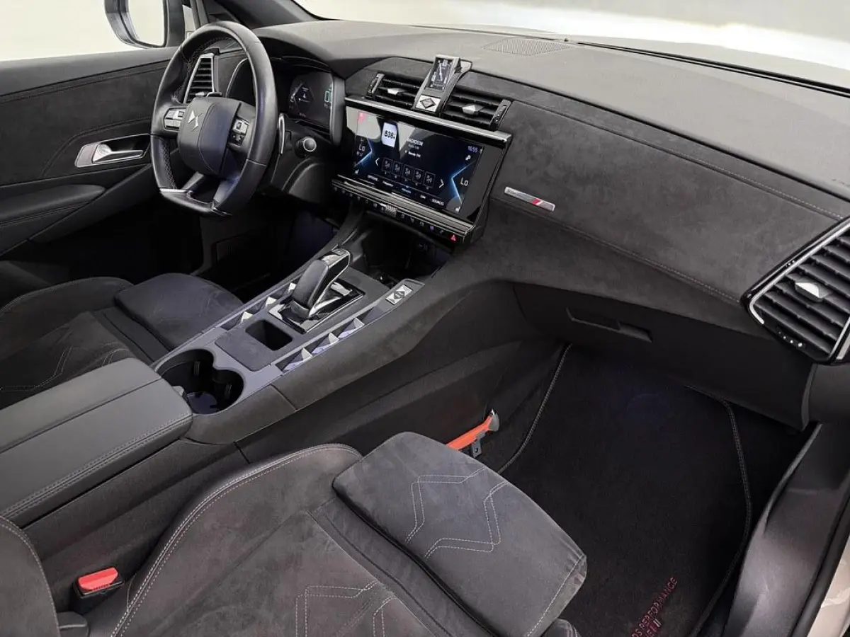 E-Tense Performance Line+ Adap.Cruise/LED/Trekhaak /Navi/Cam/Alcantara