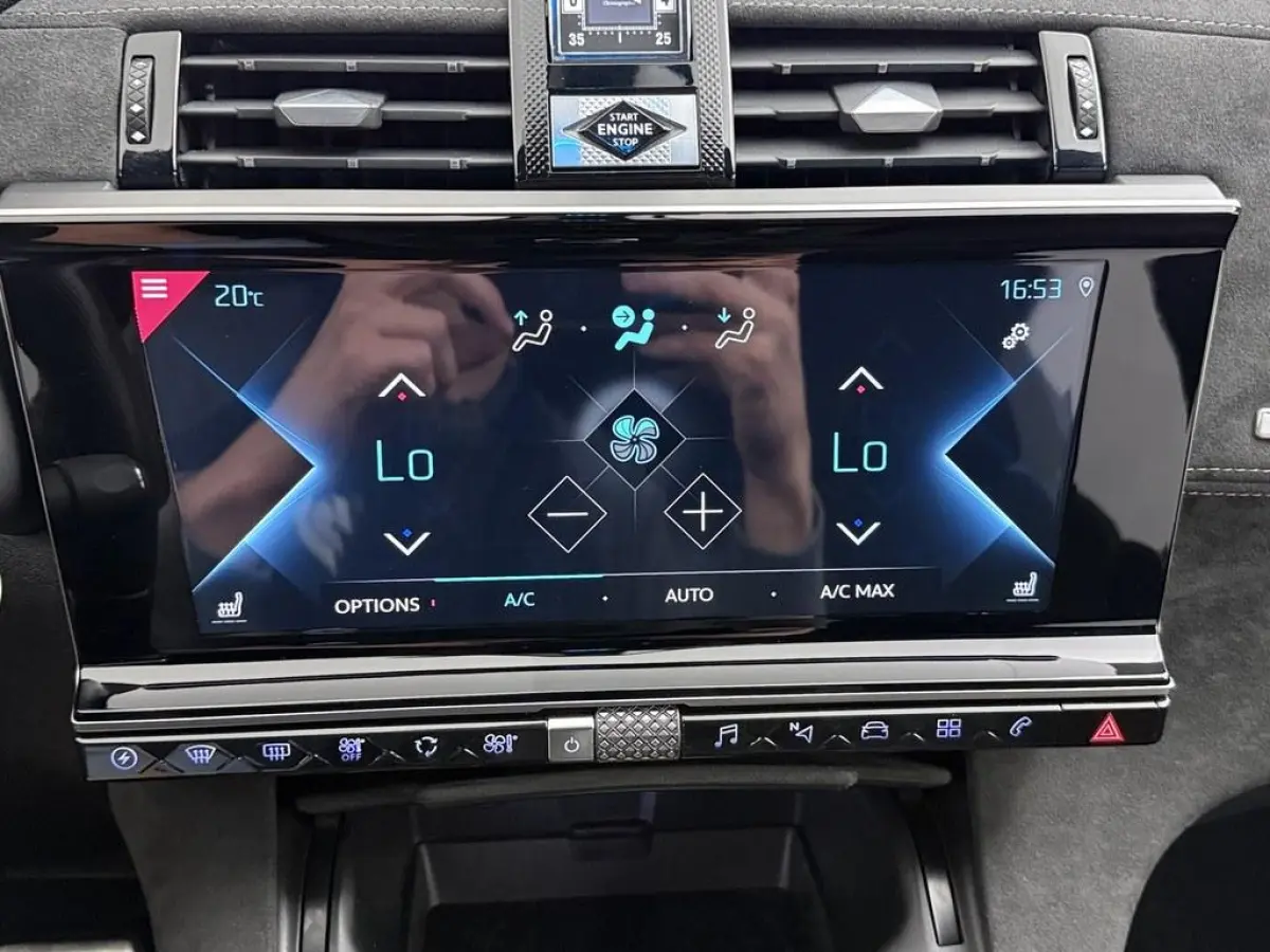 E-Tense Performance Line+ Adap.Cruise/LED/Trekhaak /Navi/Cam/Alcantara