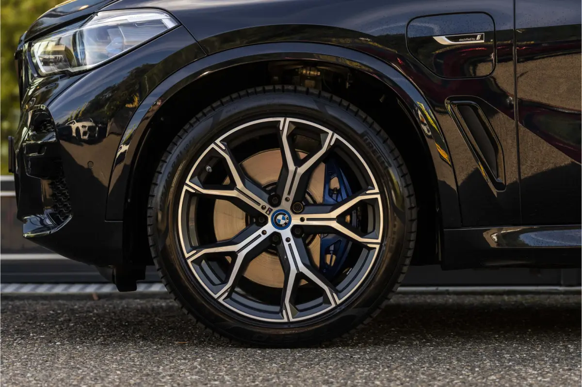 xDrive45e High Executive M-SPORT | Panoramadak | HUD |