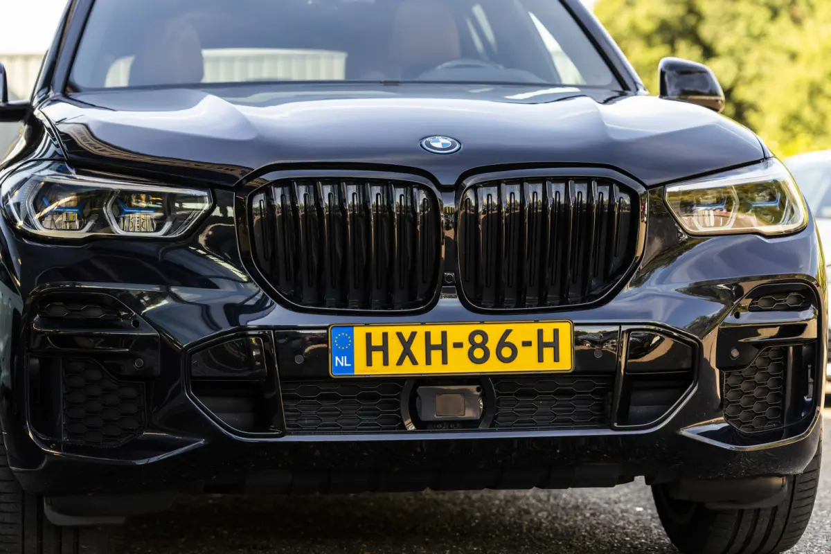 xDrive45e High Executive M-SPORT | Panoramadak | HUD |