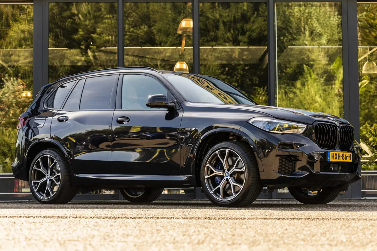 xDrive45e High Executive M-SPORT | Panoramadak | HUD |