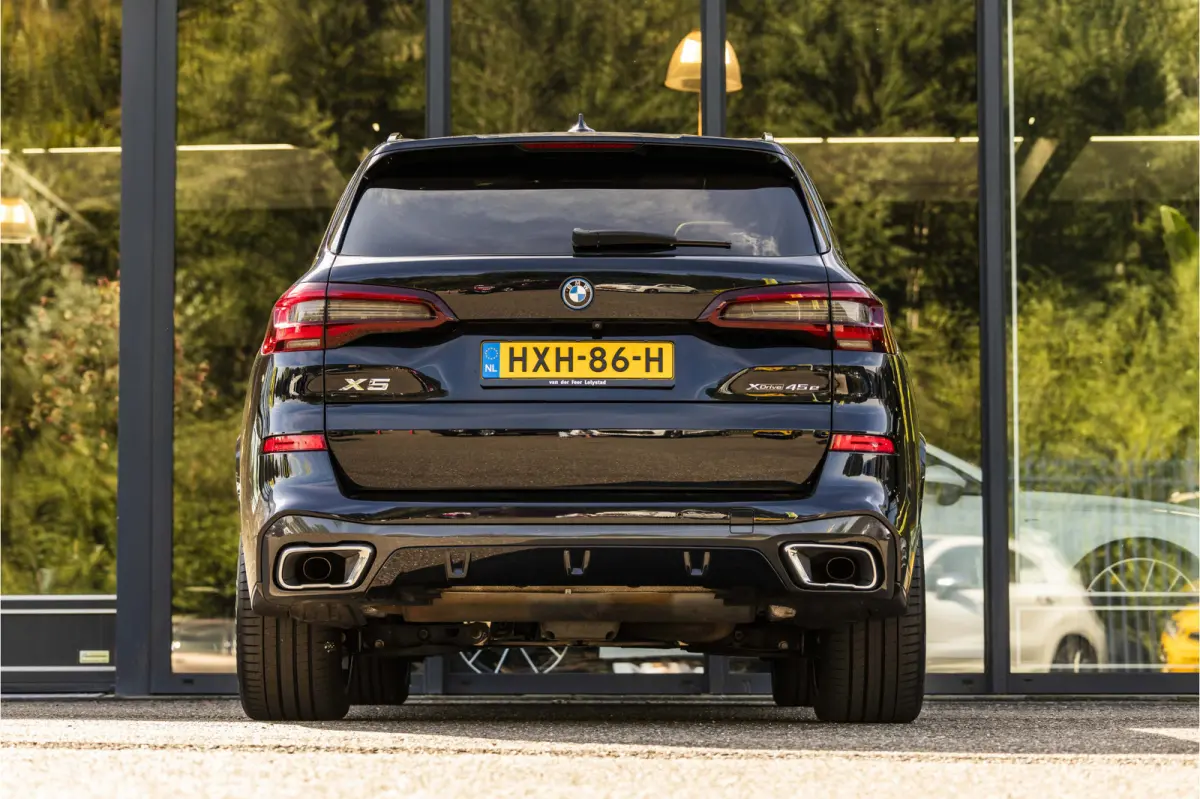 xDrive45e High Executive M-SPORT | Panoramadak | HUD |