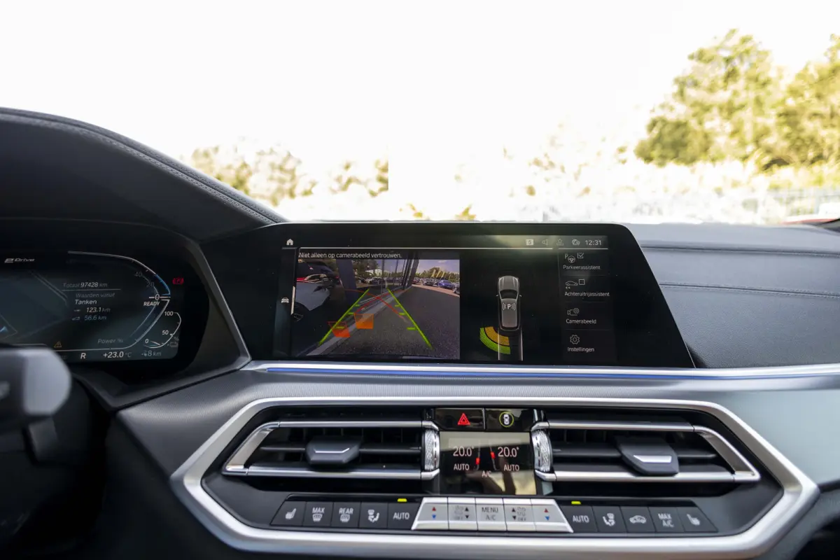 xDrive45e High Executive M-SPORT | Panoramadak | HUD |