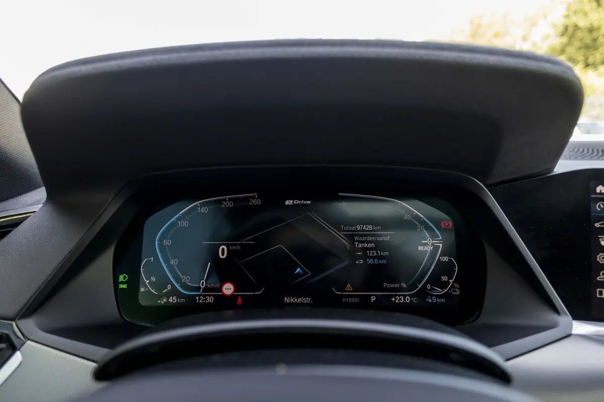 xDrive45e High Executive M-SPORT | Panoramadak | HUD |