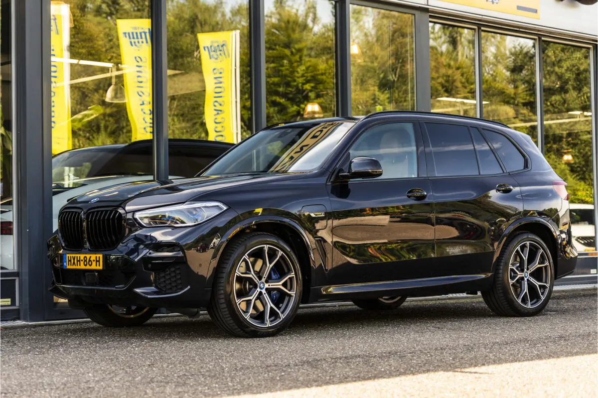 xDrive45e High Executive M-SPORT | Panoramadak | HUD |