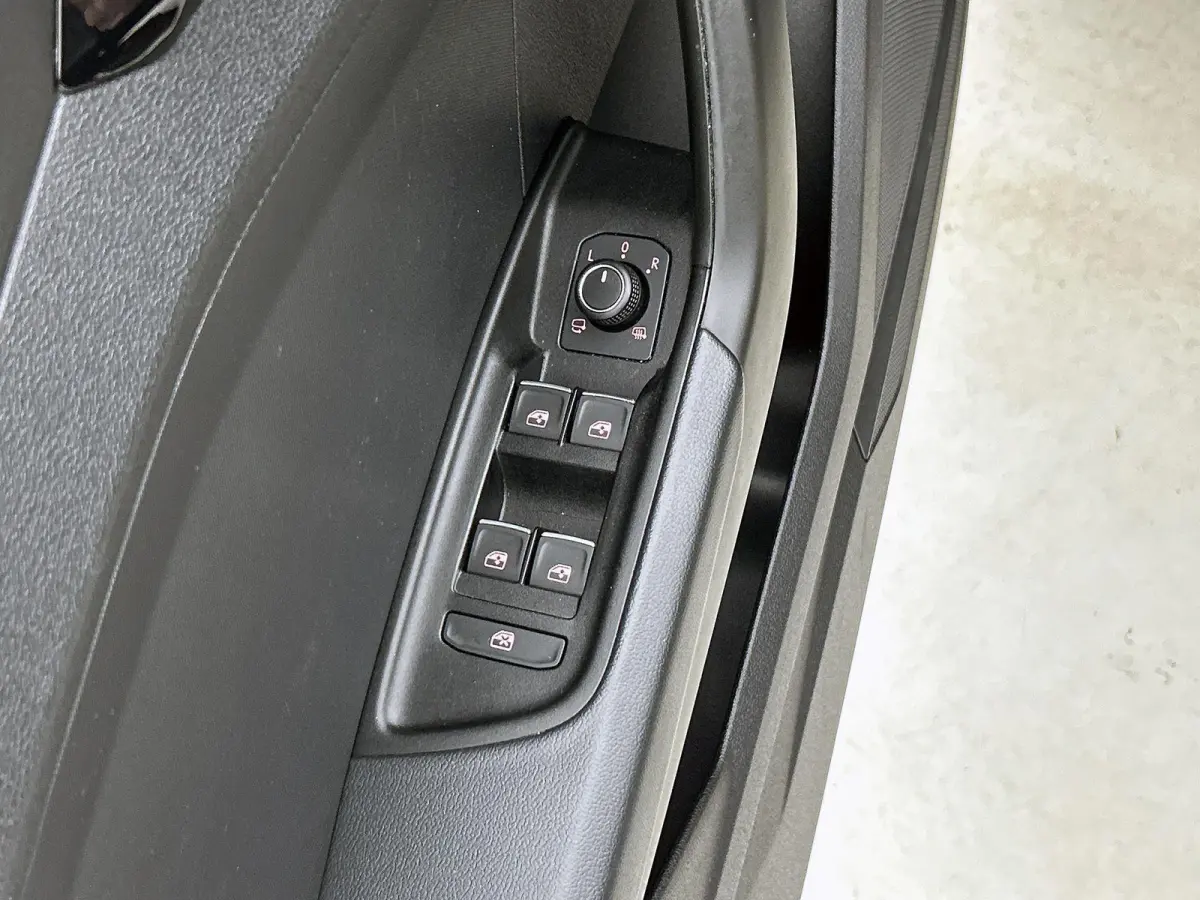 25 TFSI Advanced edition 95 PK | Automaat | Camera | Stoelverwarming | Climate Control | Lichtmetalen velgen | Cruise Control | Dodehoek detectie |
