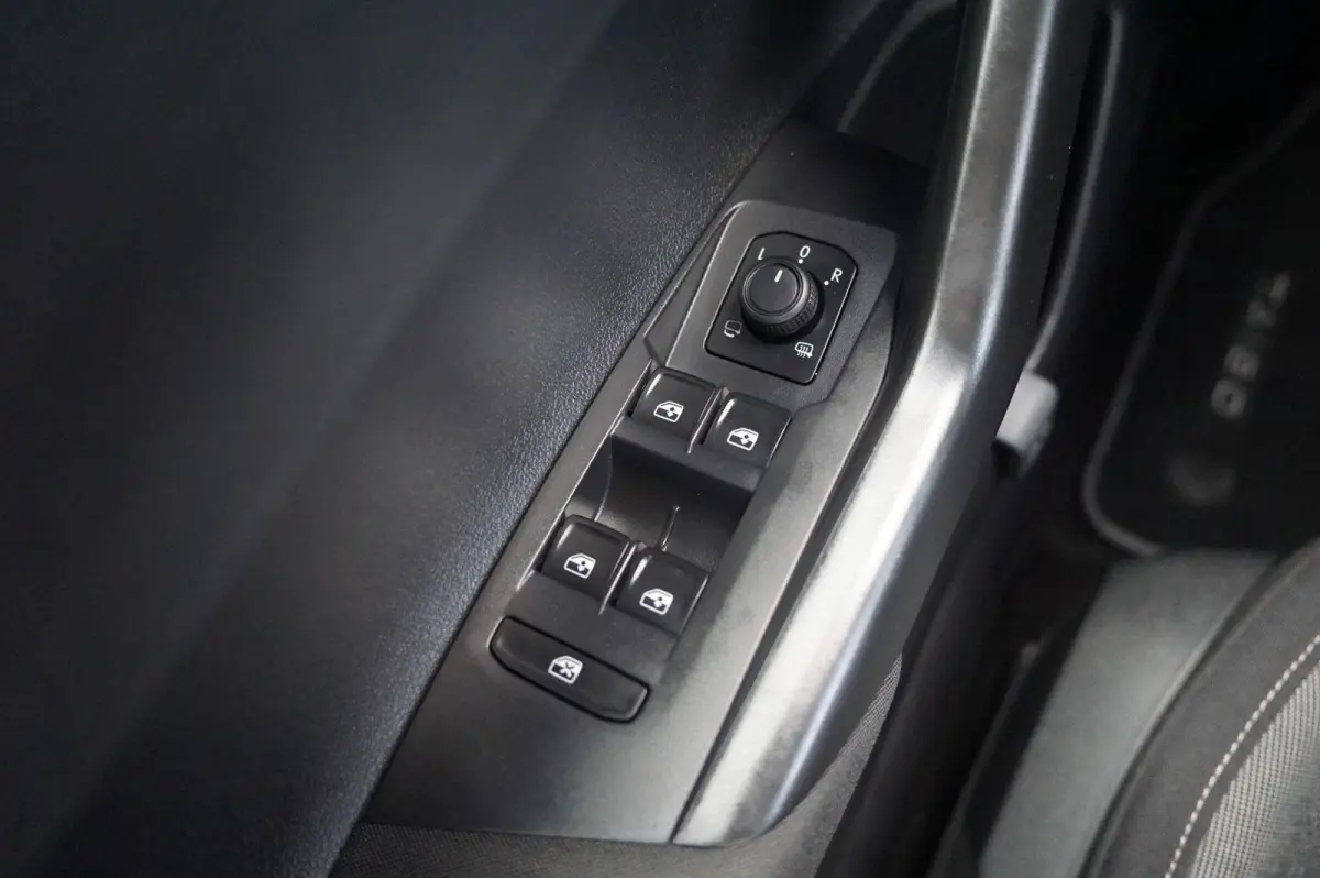 1.0 TSI 95pk Life | Apple Carplay & Android Auto | Airco | Adaptive Cruise