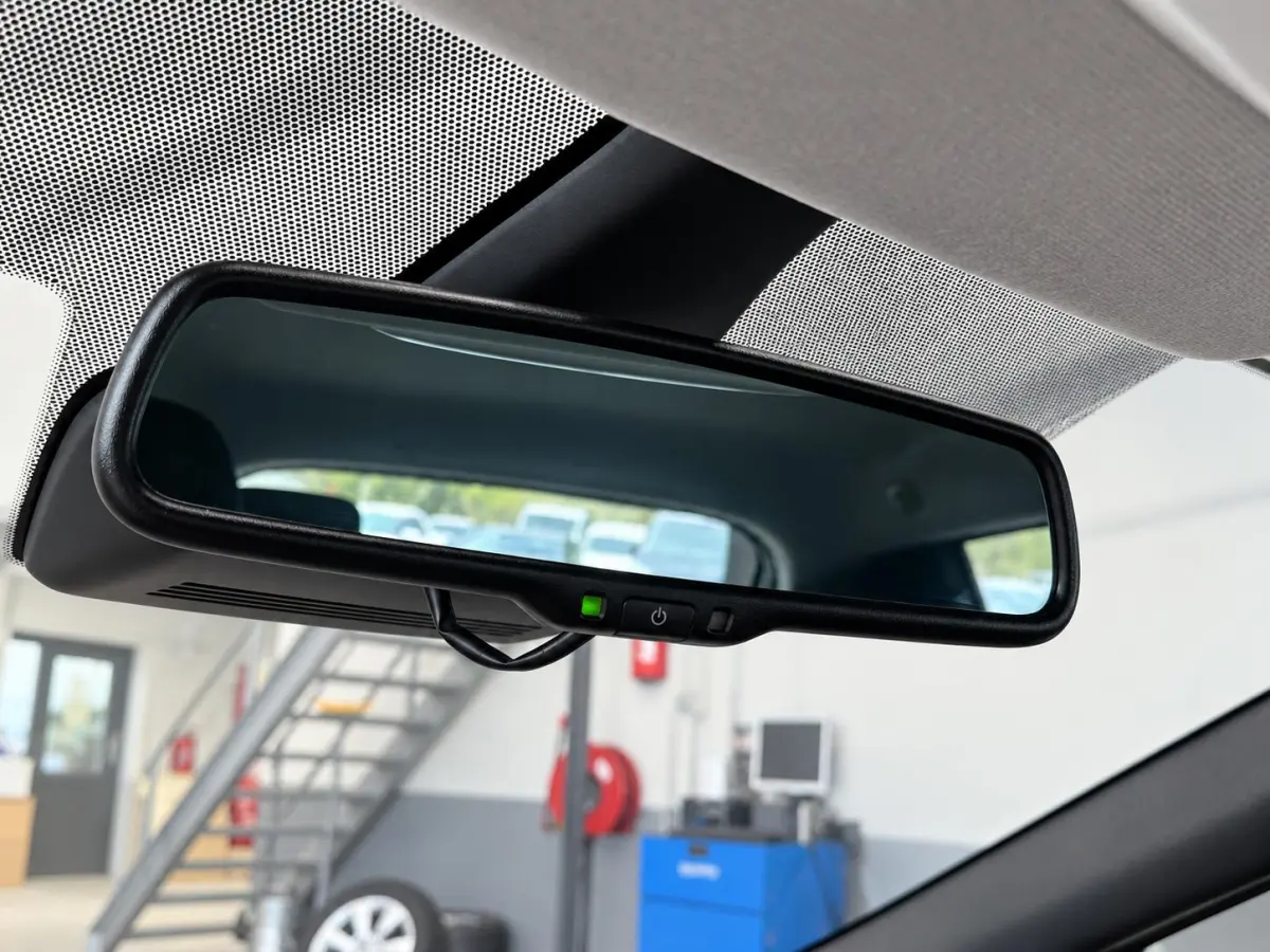 1.0 IG-T N-Connecta 101pk Camera Navigatie Apple Carplay Android Auto LED Koplampen Cruise Control Parkeersensoren Climate Control