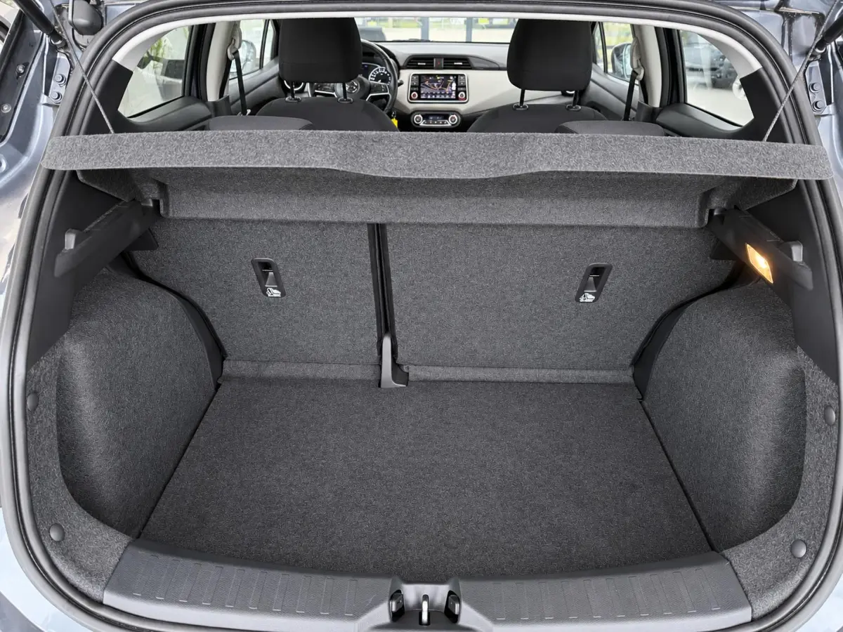 1.0 IG-T N-Connecta 101pk Camera Navigatie Apple Carplay Android Auto LED Koplampen Cruise Control Parkeersensoren Climate Control