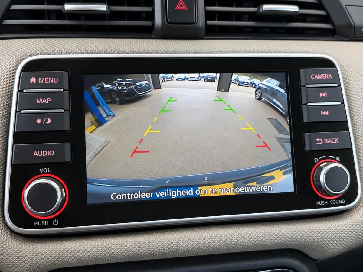 1.0 IG-T N-Connecta 101pk Camera Navigatie Apple Carplay Android Auto LED Koplampen Cruise Control Parkeersensoren Climate Control